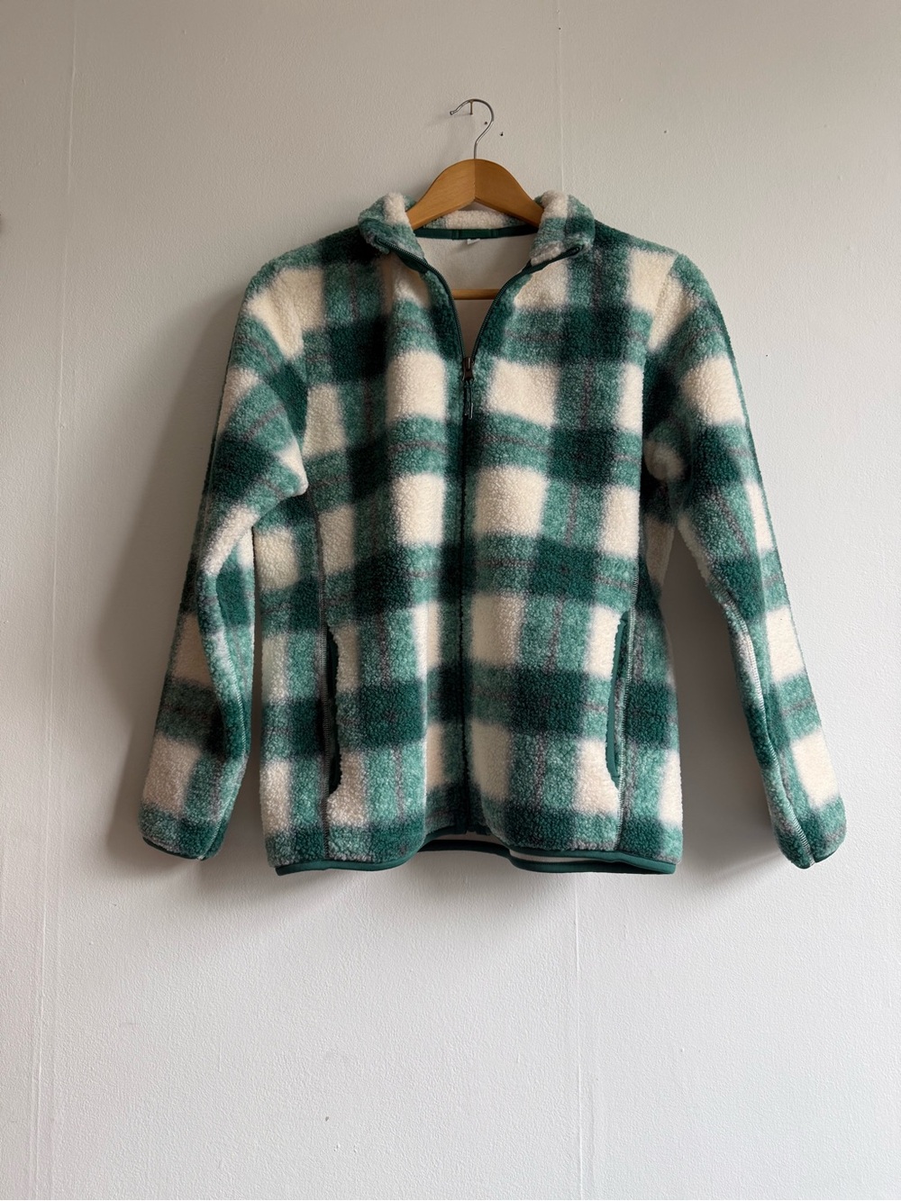 Uniqlo Green and White Plaid Teddy Fleece Jacket